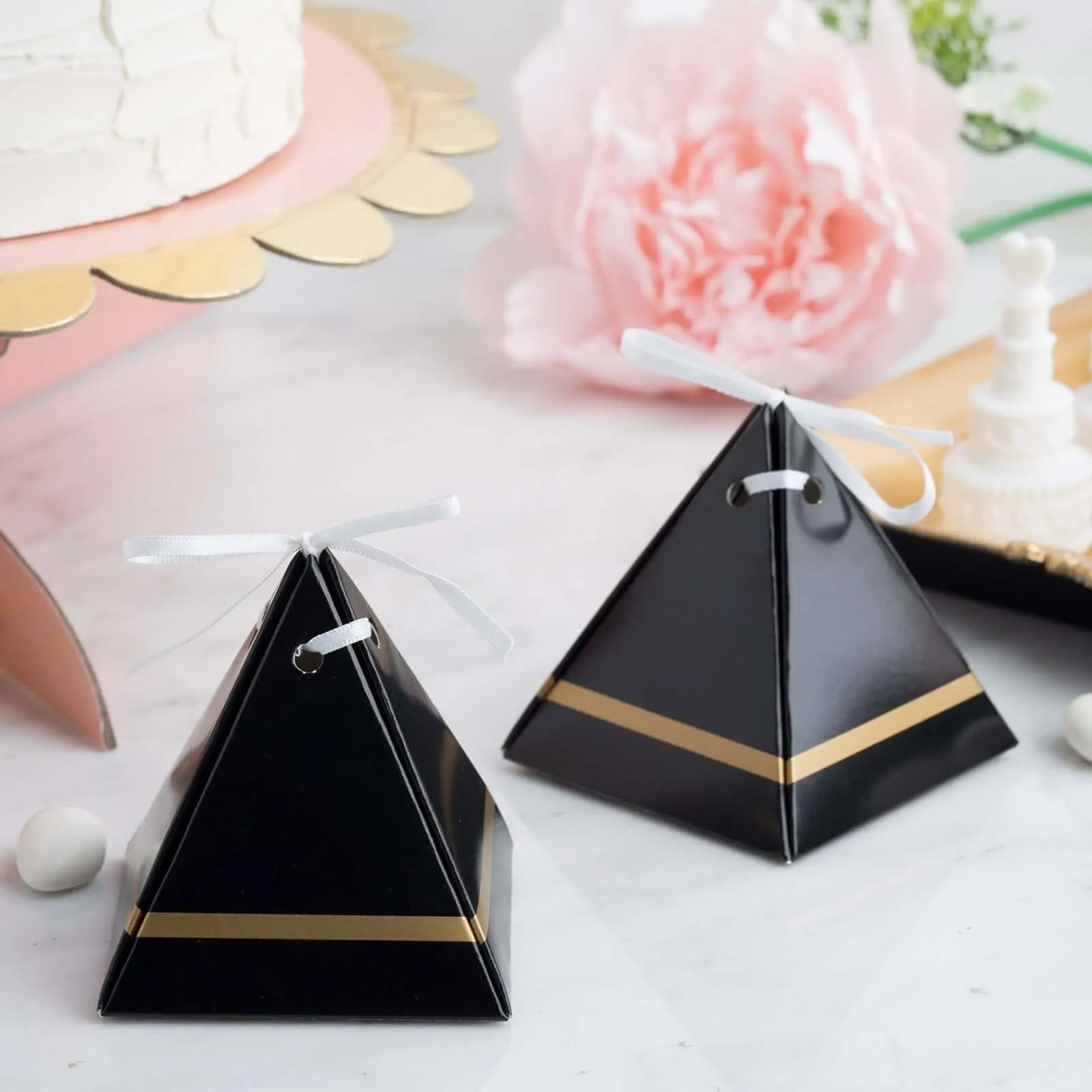 100 Pack Personalized Pyramid Shaped Wedding Favor Party Gift Boxes With Large Emblem And Satin Ribbon Tie