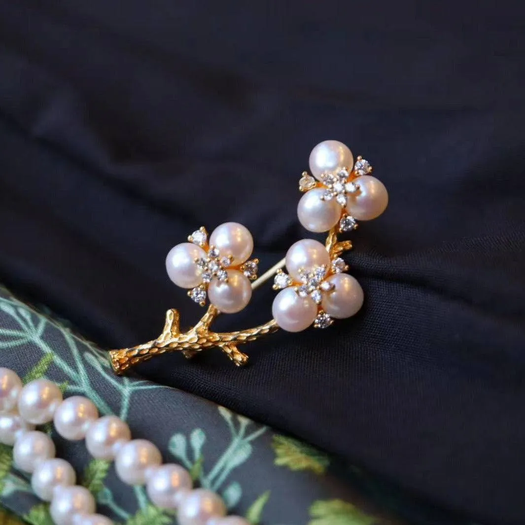 Freshwater Pearls Blossom Brooch