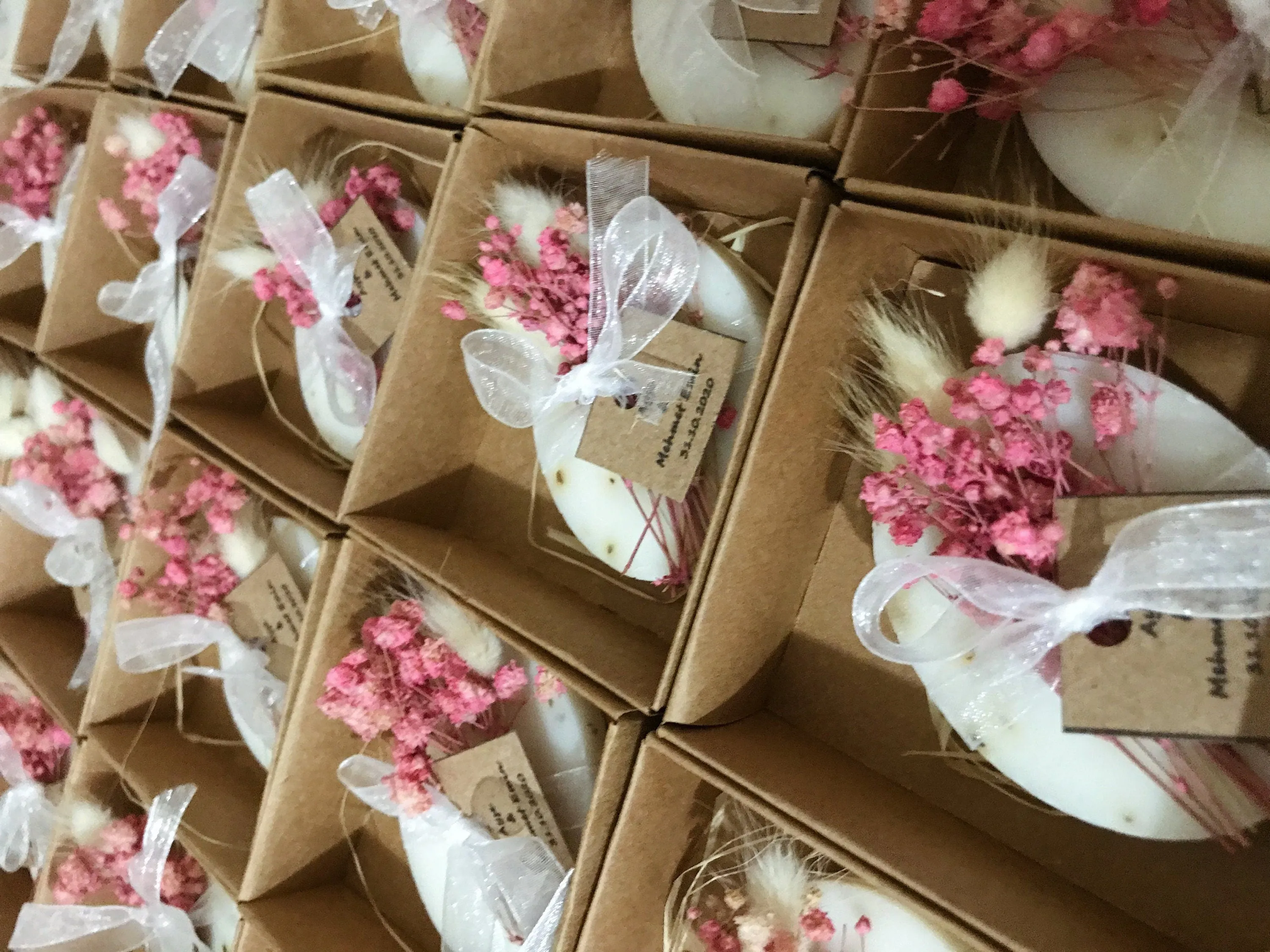 Wedding Party Gifts For Guests, Wedding Shower Soap Favors, Personalized Baby Shower Favors, Bulk Rustic Event Gifts, Mini Soap Favors